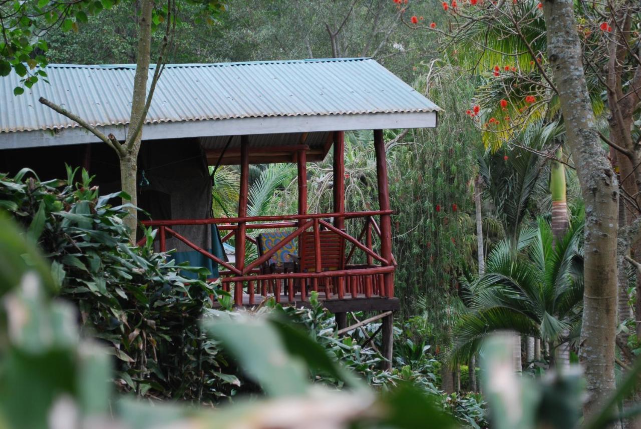 Crater Bay Cottages Kabale Exterior photo
